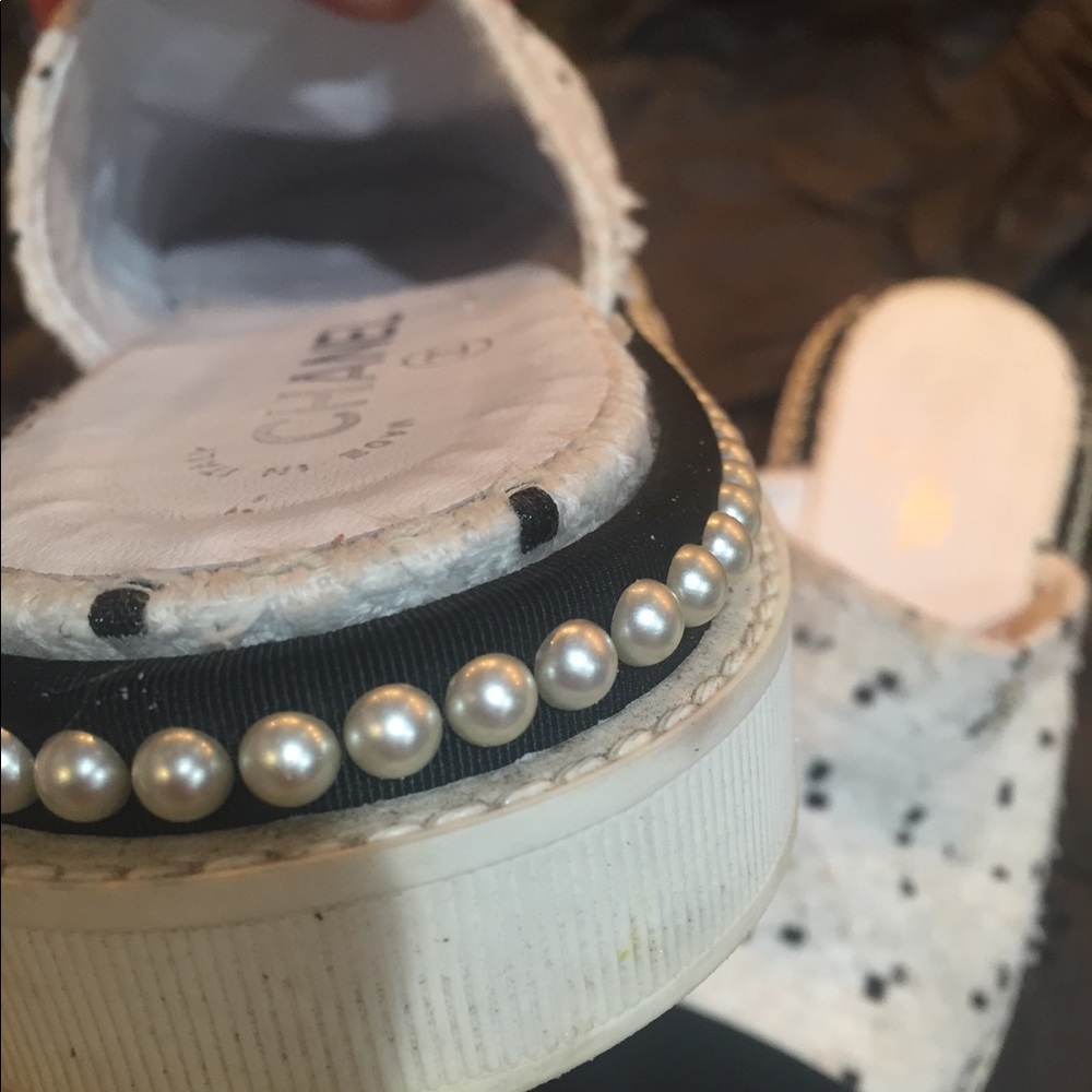 Chanel tweed mules - Picture 3 of 8